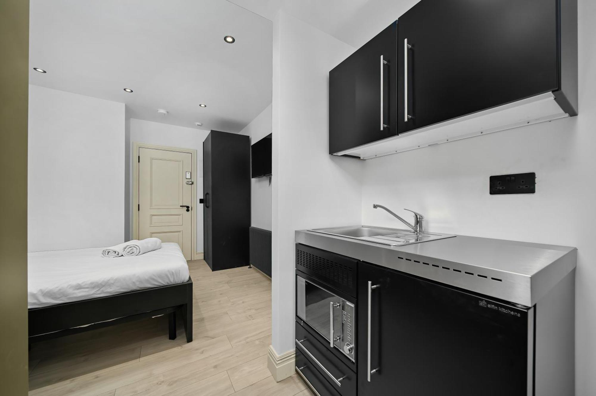 Nine Elms Modern Studio Apartments Лондон Екстер'єр фото