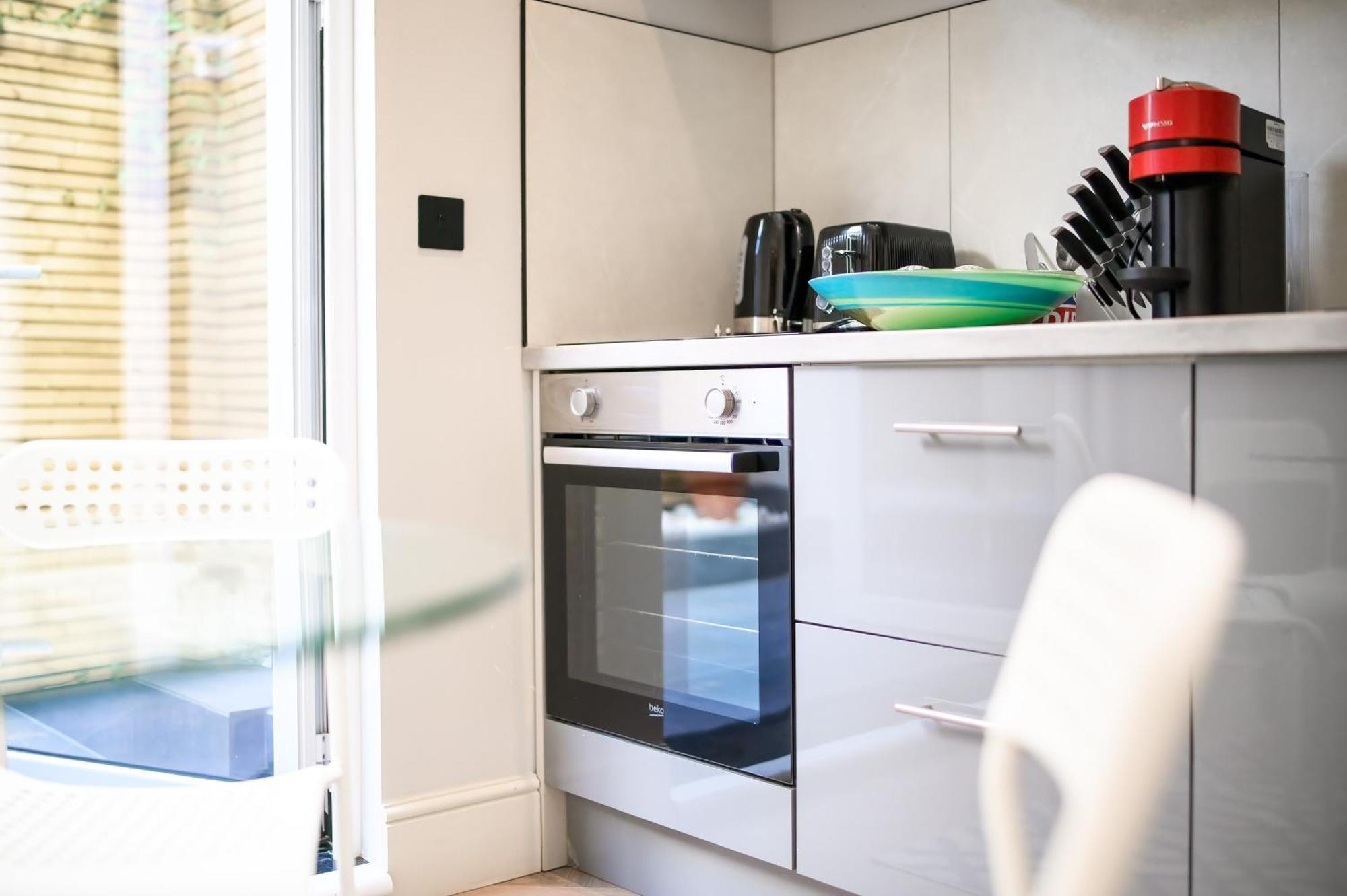 Nine Elms Modern Studio Apartments Лондон Екстер'єр фото