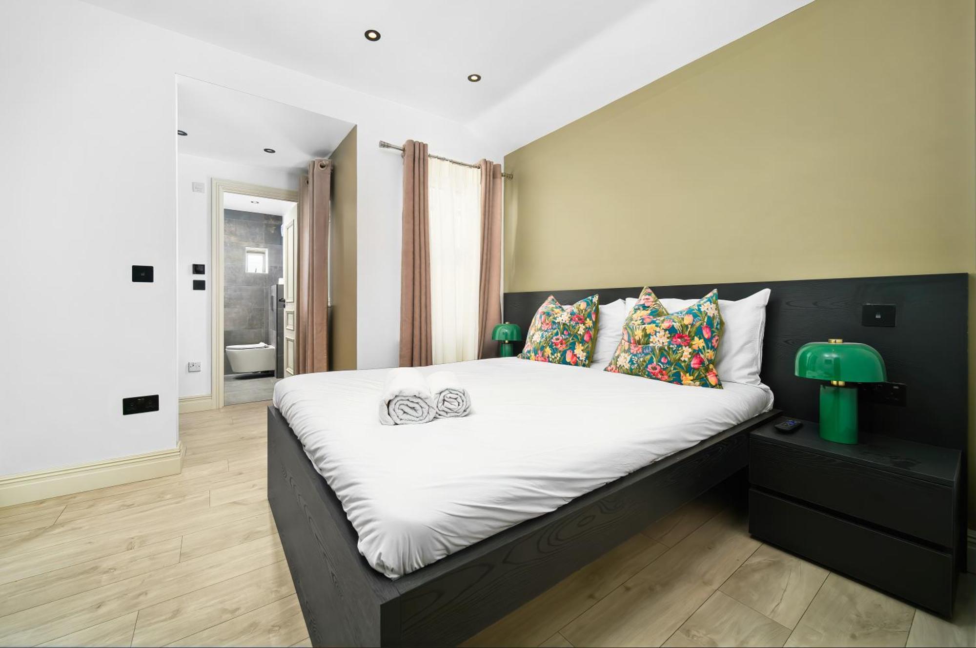 Nine Elms Modern Studio Apartments Лондон Екстер'єр фото