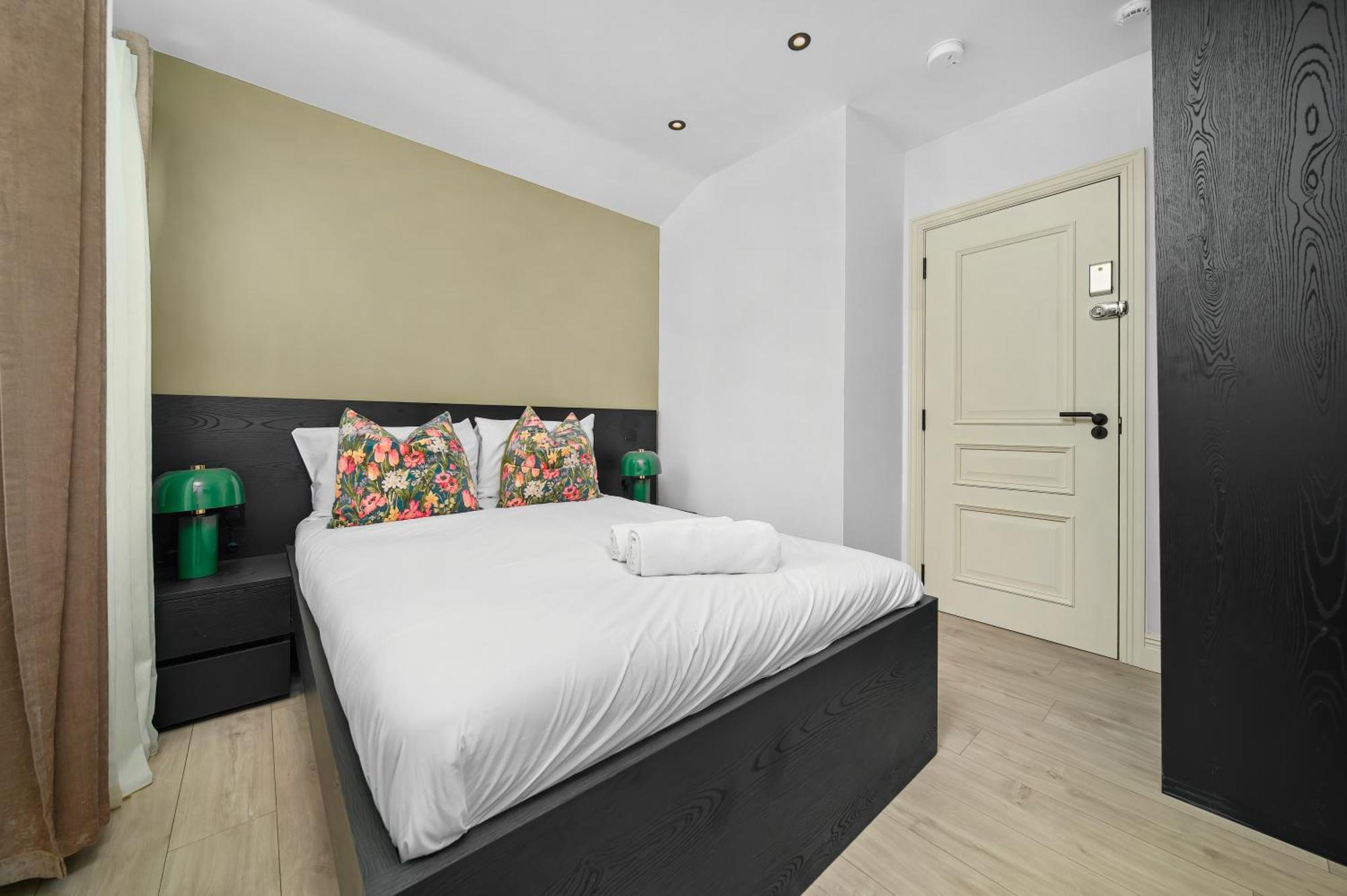 Nine Elms Modern Studio Apartments Лондон Екстер'єр фото