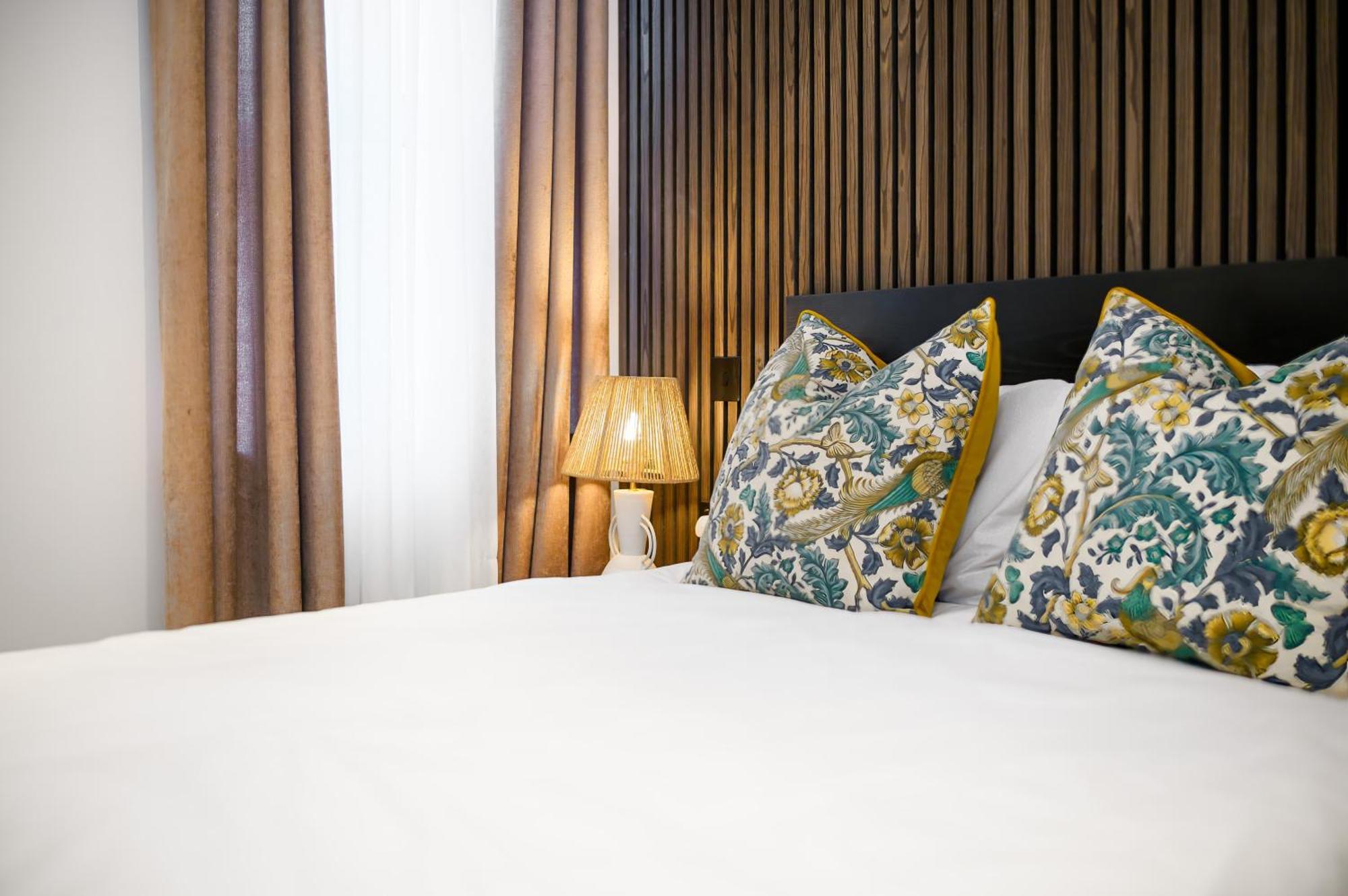 Nine Elms Modern Studio Apartments Лондон Екстер'єр фото