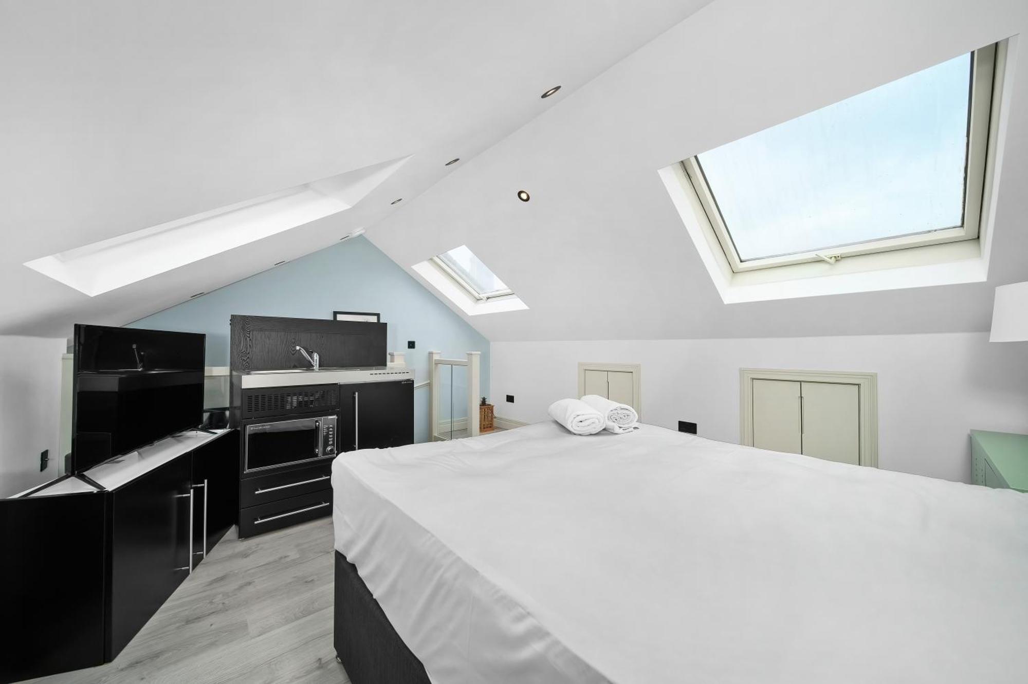 Nine Elms Modern Studio Apartments Лондон Екстер'єр фото