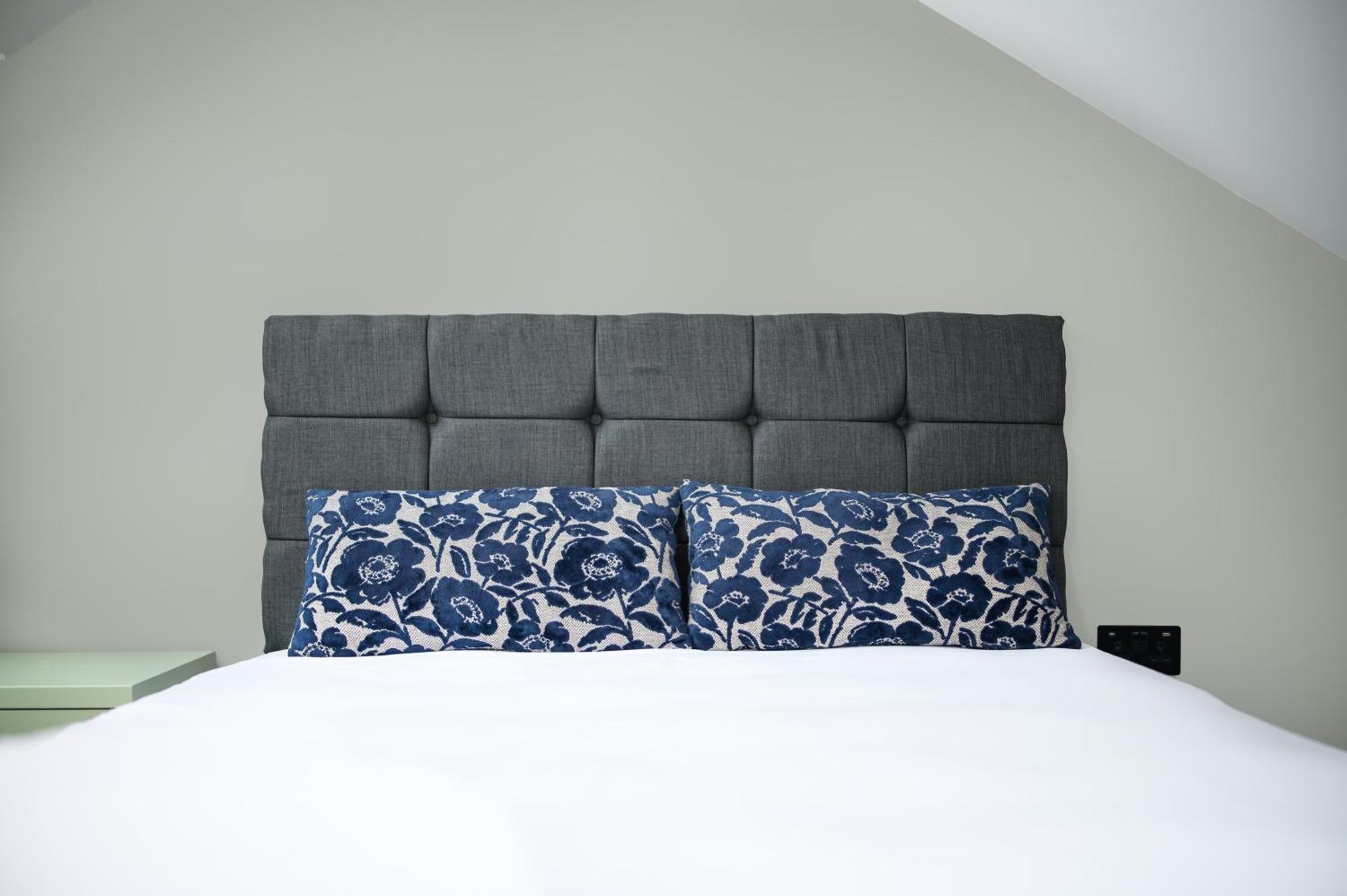 Nine Elms Modern Studio Apartments Лондон Екстер'єр фото